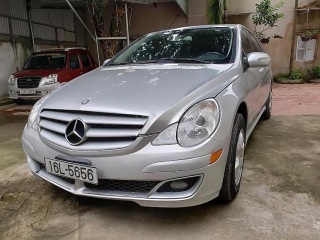 Bán Mercedes-Benz R350 2005 7 chỗ, màu bạc, nhập khẩu nguyên bản, tên Cty