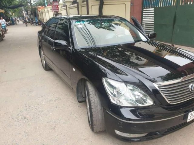 Chính chủ bán xe Lexus LS 430 2006, màu đen, xe nhập