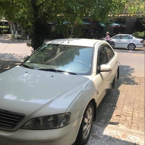 Bán Ford Mondeo đời 2003, đăng kí năm 2004, phiên bản 2.0, 4 máy, tiết kiệm xăng