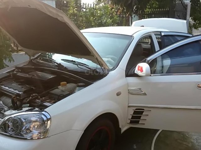 Bán Daewoo Lacetti Max 1.8 MT năm 2005, màu trắng, giá cạnh tranh0