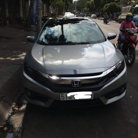 Bán xe Honda Civic 1.5L đời 2018, màu xám, nhập khẩu, full option