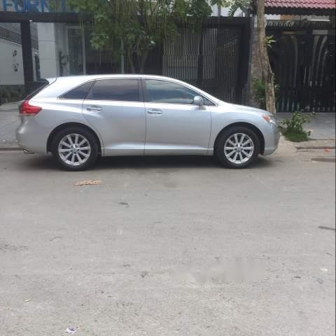 Bán ô tô Toyota Venza đời 2010, màu bạc