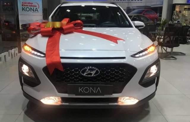 Bán Hyundai Kona 1.6 Turbo năm 2019, màu trắng