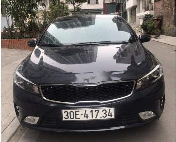 Cần bán Kia Cerato sản xuất năm 2017, màu đen còn mới, giá tốt