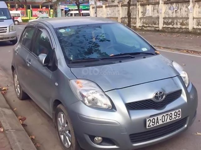 Cần bán xe Toyota Yaris 1.3 AT năm sản xuất 2010, màu xám, xe nhập chính chủ 