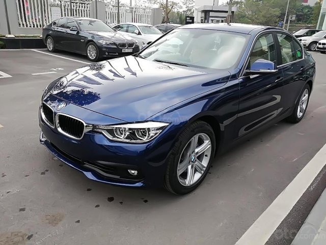 Bán xe BMW 3 Series 320i năm 2018, màu xanh lam, xe nhập