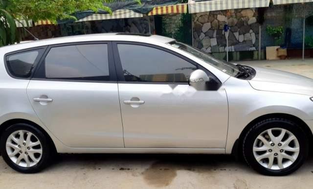 Bán Hyundai i30 CW AT sản xuất 2009, màu bạc, 375 triệu