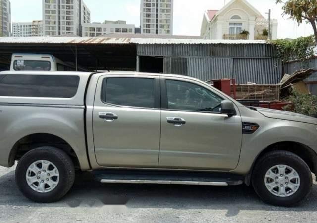 Bán gấp Ford Ranger đời 2016, màu bạc, nhập khẩu  