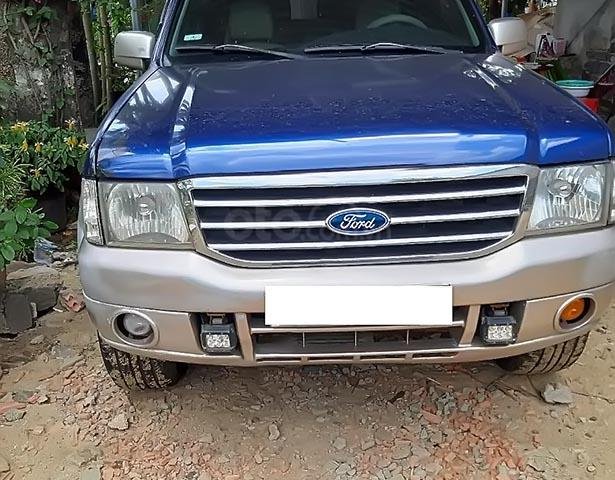 Bán Ford Everest đời 2005, màu xanh lam chính chủ  