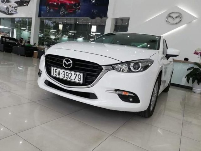 Bán Mazda 3 đời 2018, màu trắng0