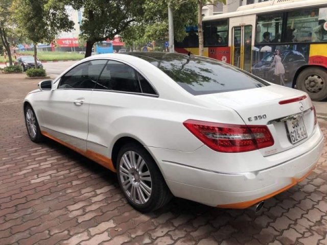 Bán xe Mercedes E350 đời 2010, màu trắng, xe nhập chính chủ, 888.888tr0