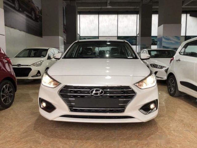 Bán xe Hyundai Accent sản xuất năm 2019, màu trắng