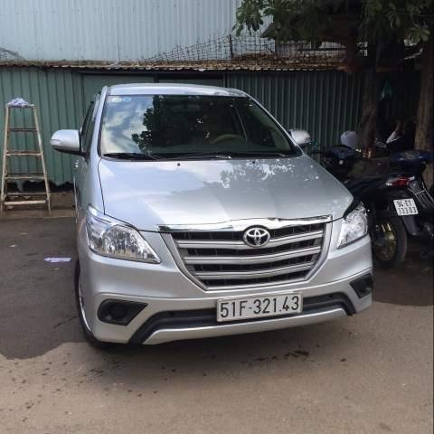 Bán Toyota Innova năm 2015, màu bạc, nhập khẩu nguyên chiếc số sàn