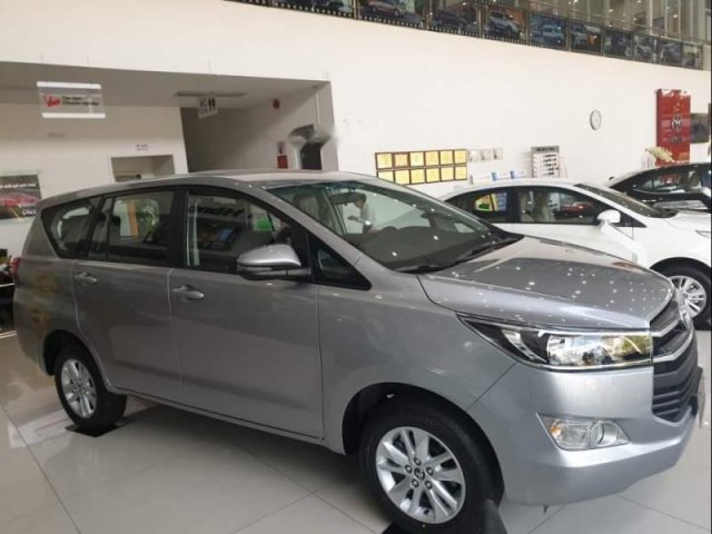 Bán ô tô Toyota Innova năm sản xuất 2019, màu xám, giá chỉ 741 triệu