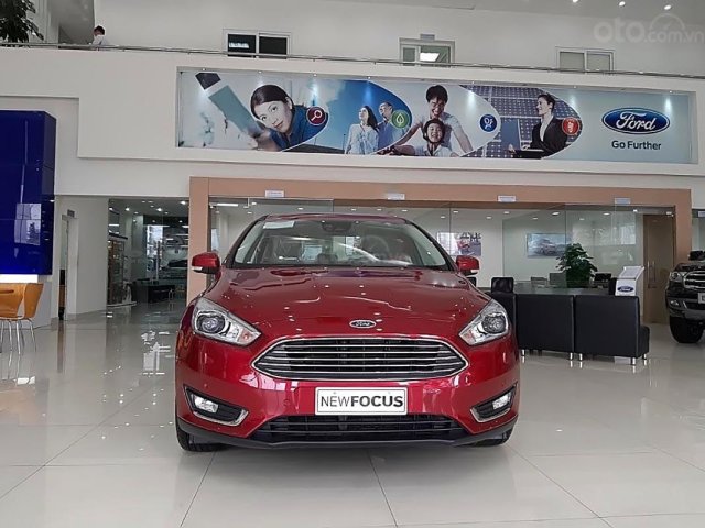 Bán xe Ford Focus năm sản xuất 2018, màu đỏ