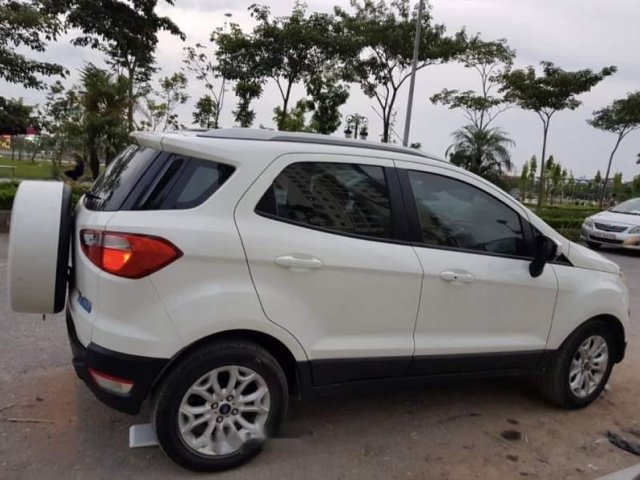 Bán xe Ford EcoSport Titanium 2016, màu trắng, nhập khẩu