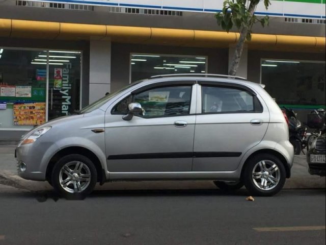 Cần bán gấp Chevrolet Spark đời 2009, màu bạc0