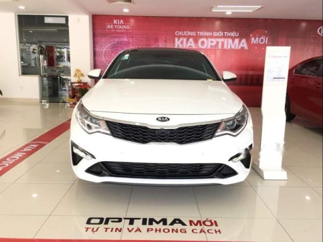 Bán Kia Optima năm sản xuất 2019, màu trắng, giá tốt0