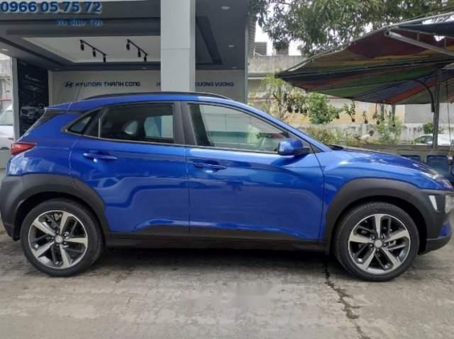 Bán xe Hyundai Kona sản xuất năm 2019, màu xanh lam0