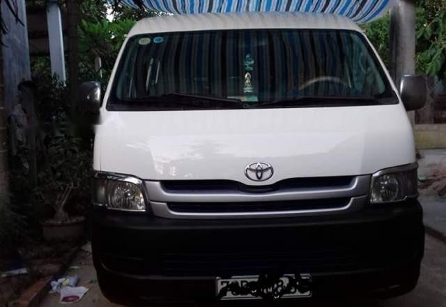 Xe Toyota Hiace MT sản xuất năm 2008, màu trắng, giá 300tr