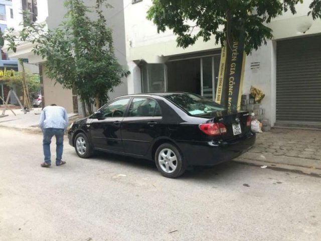 Cần bán xe Toyota Corolla altis năm sản xuất 2005, màu đen, nhập khẩu chính chủ0