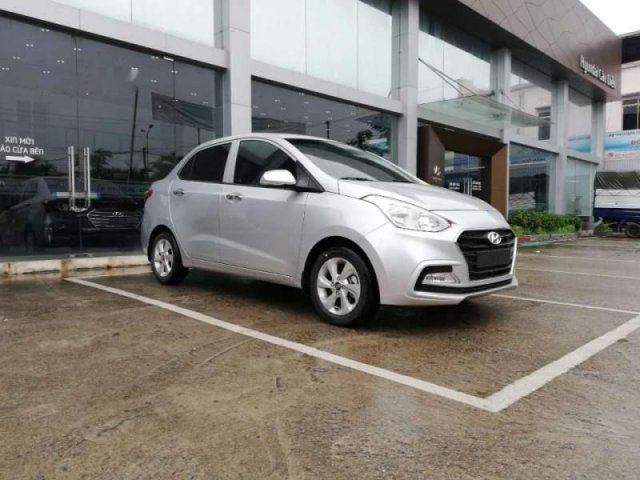 Cần bán Hyundai Grand i10 năm 2019, màu bạc, giá tốt