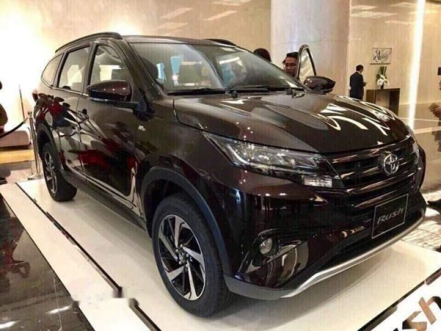 Bán ô tô Toyota Rush sản xuất 2019, màu đen, nhập khẩu