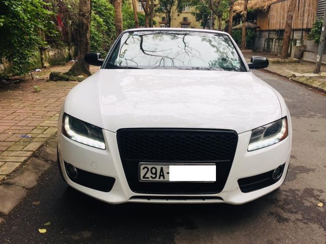 Cần bán xe Audi A5 mui trần năm sản xuất 2010, màu trắng, nhập khẩu