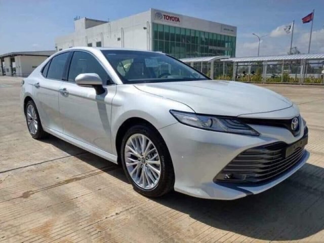 Bán xe Toyota Camry đời 2019, nhập khẩu