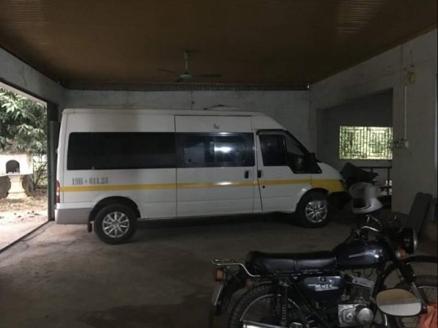 Cần bán xe Ford Transit sản xuất 2004, màu trắng, nhập khẩu