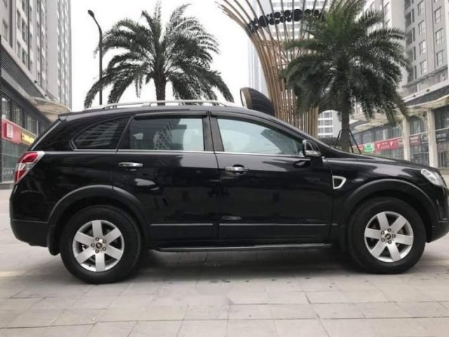 Cần bán Chevrolet Captiva LT đời 2009, màu đen ít sử dụng