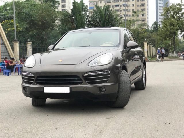 Bán xe Porsche Cayenne năm sản xuất 2011, màu nâu, nhập khẩu