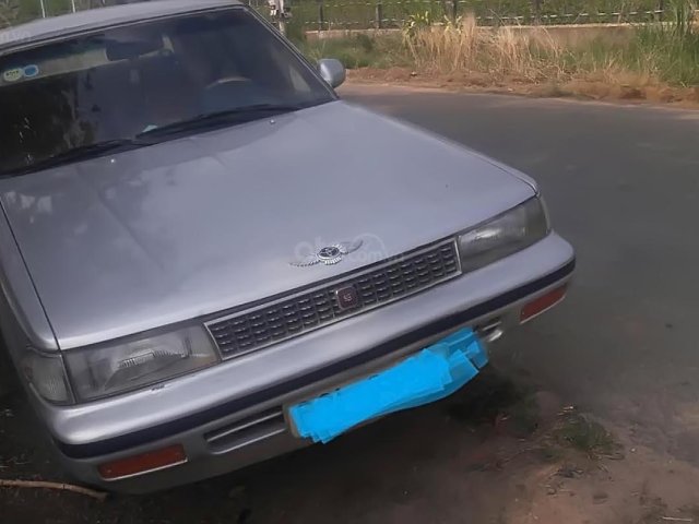 Bán Toyota Carina 1.6 MT 1990, màu xám, nhập khẩu0