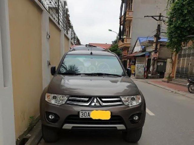 Cần bán lại xe Mitsubishi Pajero Sport G 4x4 AT đời 2015, màu xám số tự động, 755tr