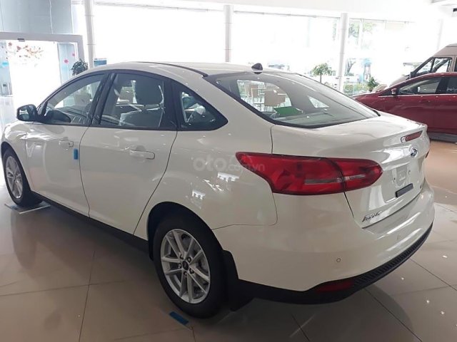 Cần bán Ford Focus Trend 1.5L năm 2019, màu trắng, 550tr