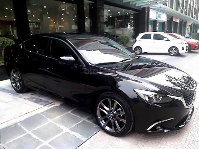 Bán xe Mazda 6 2019, màu đen, xe nhập, 782 triệu