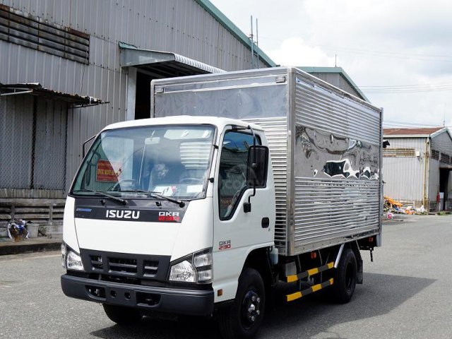 Cần bán Isuzu QKR 230 năm 2019, màu trắng, xe nhập, giá chỉ 468 triệu