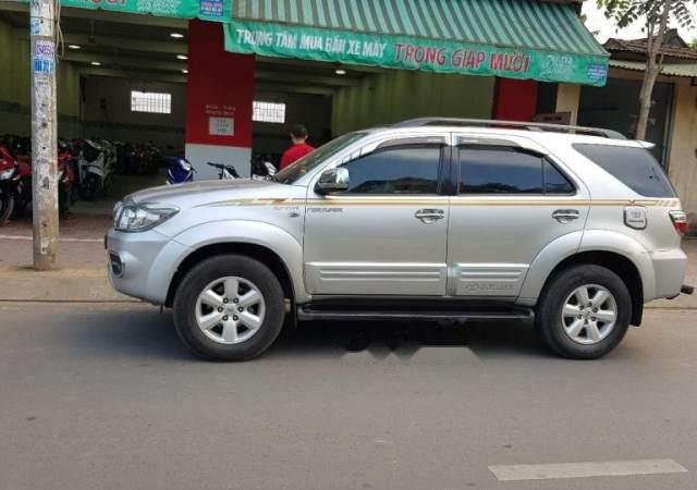 Cần bán lại xe Toyota Fortuner 2009, màu bạc, xe nhập xe gia đình, 495 triệu