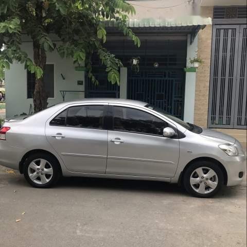 Bán Toyota Vios 2009, màu bạc số sàn, giá chỉ 328 triệu