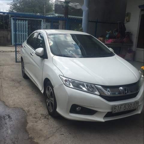 Bán Honda City sản xuất năm 2015, màu trắng, chính chủ0