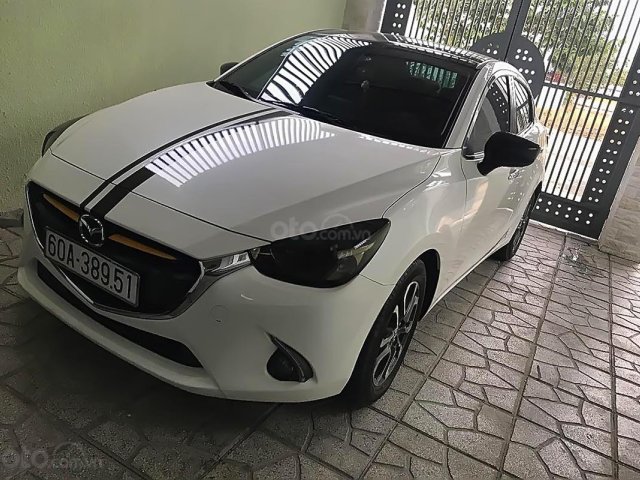 Bán Mazda 2 sản xuất năm 2017, màu trắng đã đi 15000km