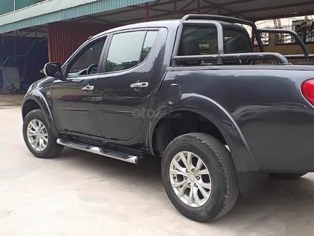 Bán lại xe Mitsubishi Triton 4x4 AT đời 2015, nhập khẩu số tự động, giá chỉ 460 triệu