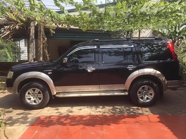 Cần bán Ford Everest 2007, màu đen, nhập khẩu 