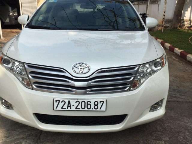 Cần bán 01 xe Toyota Venza, xe nhà it đi, nội thất ok