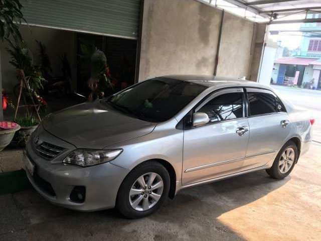 Bán Toyota Corolla Altis 1.8G sản xuất 2011, màu bạc xe gia đình, 545 triệu