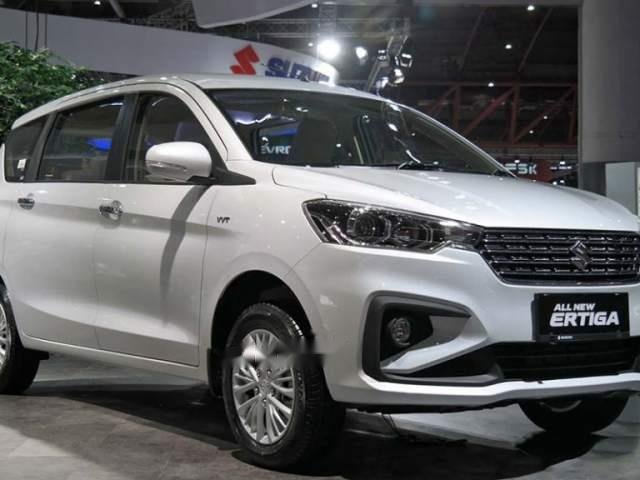 Cần bán xe Suzuki Ertiga đời 2019, màu trắng, nhập khẩu  