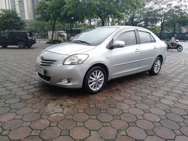 Bán Toyota Vios E sản xuất năm 2011, màu bạc như mới, giá tốt