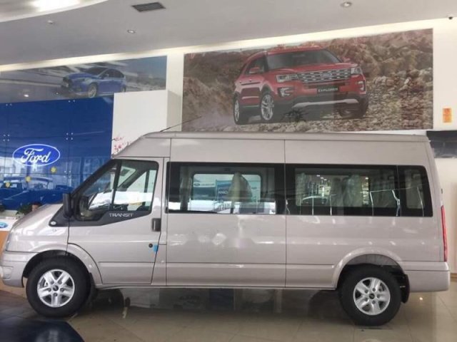 Bán Ford Transit sản xuất năm 2019, màu bạc, xe nhập, 750tr