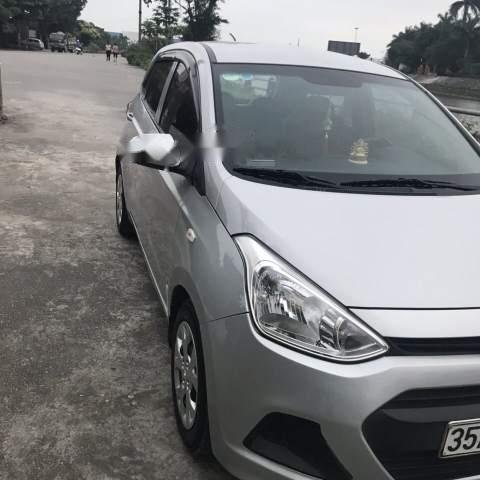 Bán ô tô Hyundai Grand i10 đời 2015, màu bạc, xe nhập