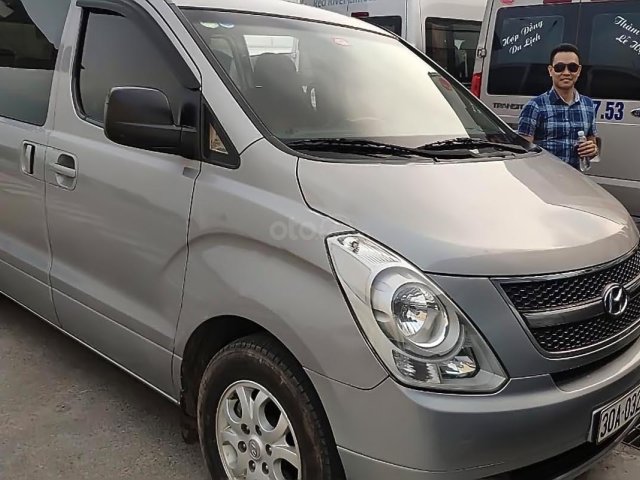 Bán xe Hyundai Grand Starex đời 2013, màu bạc, nhập khẩu nguyên chiếc0